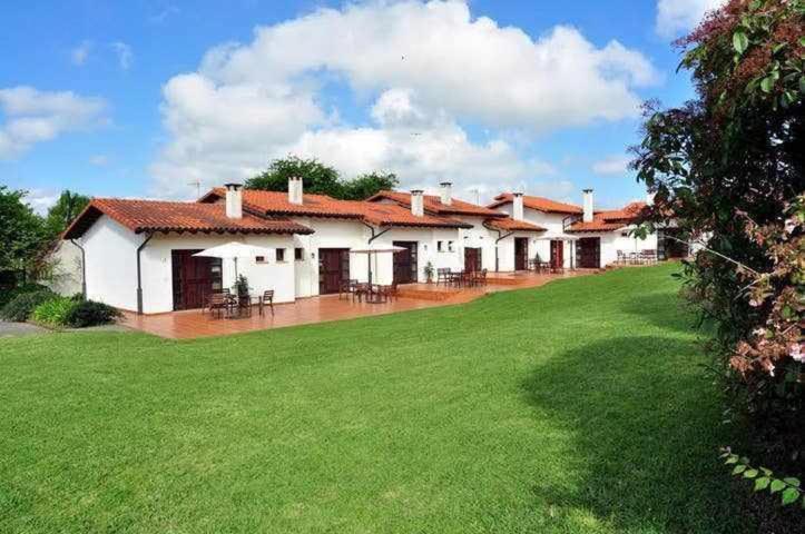 Apartamento Familiar Cercano A Playa De Rodiles 7 El Olivar  外观 照片