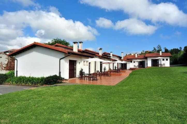 Apartamento Familiar Cercano A Playa De Rodiles 7 El Olivar  外观 照片
